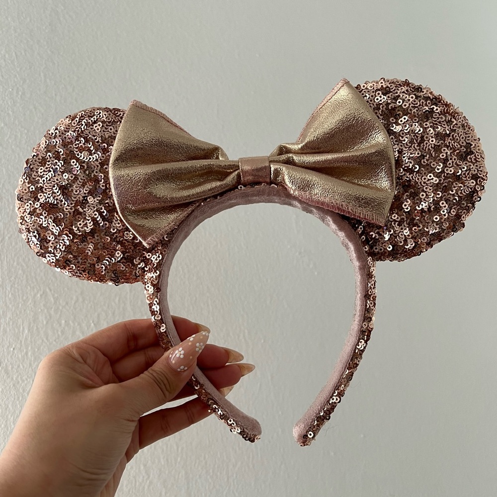 Disney Rose Gold Minnie Ears